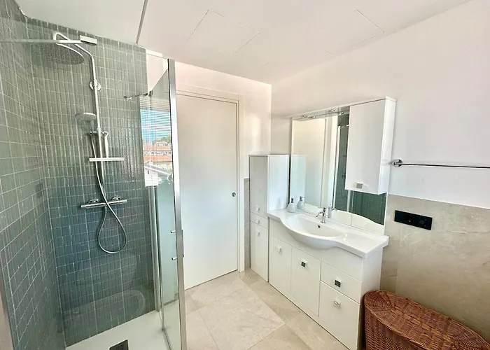 Attico In Centro Citta Con Terrazza E Parcheggio Privato *