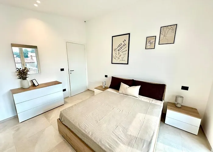 Attico In Centro Citta Con Terrazza E Parcheggio Privato *